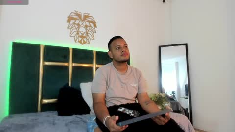 kingg_jay online show from May 2026 11:49:02 AM