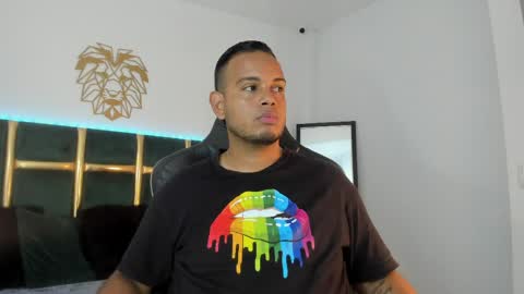 kingg_jay online show from May 2026 12:23:01 PM