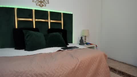 kingg_jay online show from June 2026 11:25:01 AM