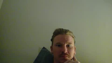 Snapshot of kinglegg chatting on January 2025 08:35:01 AM Kinglegg online show from January 2025 08:35:01 AM