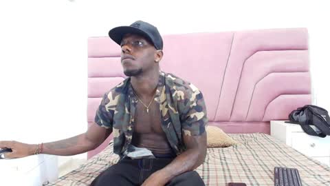 kingmaverickx online show from April 2026 08:33:02 AM