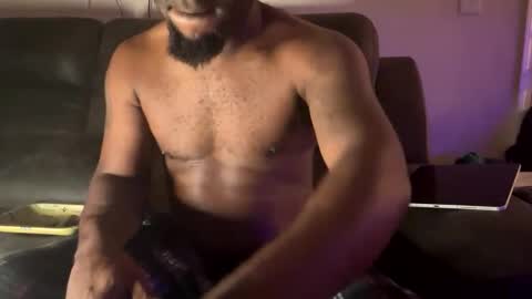 kingofkingz74 online show from October 2025 02:35:01 AM