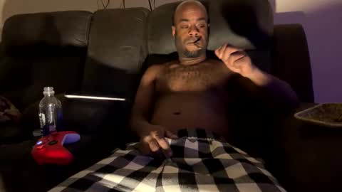 kingofkingz74 online show from December 2025 03:05:01 AM