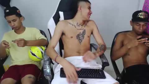 Snapshot of kings_latins chatting on September 2025 06:13:01 AM DOMINANT ALPHA KINGS online show from September 2025 06:13:01 AM