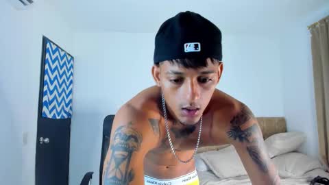 Snapshot of kings_latins chatting on October 2025 12:00:01 AM DOMINANT ALPHA KINGS online show from October 2025 12:00:01 AM