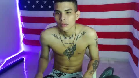 Snapshot of kings_latins chatting on November 2025 07:35:02 PM DOMINANT ALPHA KINGS online show from November 2025 07:35:02 PM