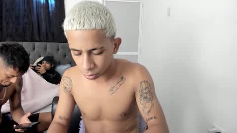 Snapshot of kings_latins chatting on November 2025 09:05:02 PM DOMINANT ALPHA KINGS online show from November 2025 09:05:02 PM