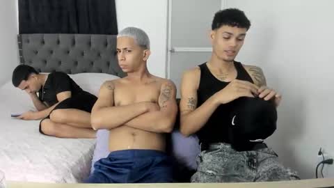 Snapshot of kings_latins chatting on November 2025 05:33:01 AM DOMINANT ALPHA KINGS online show from November 2025 05:33:01 AM