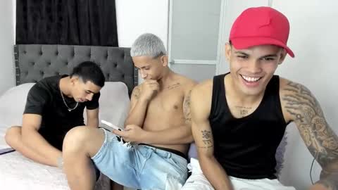 Snapshot of kings_latins chatting on November 2025 10:47:02 PM DOMINANT ALPHA KINGS online show from November 2025 10:47:02 PM