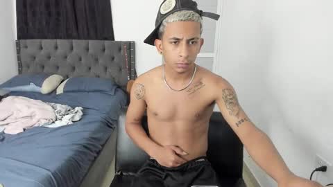 Snapshot of kings_latins chatting on December 2025 07:58:02 AM DOMINANT ALPHA KINGS online show from December 2025 07:58:02 AM