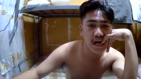 Snapshot of kingsucker2069 chatting on November 2025 08:47:02 AM Ruru online show from November 2025 08:47:02 AM