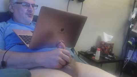 kingtongue10 online show from March 2026 11:10:01 PM