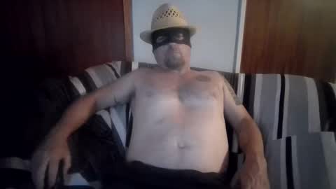 Snapshot of kinkcrystaldude chatting on April 2026 02:31:01 AM Tom Hardmen online show from April 2026 02:31:01 AM
