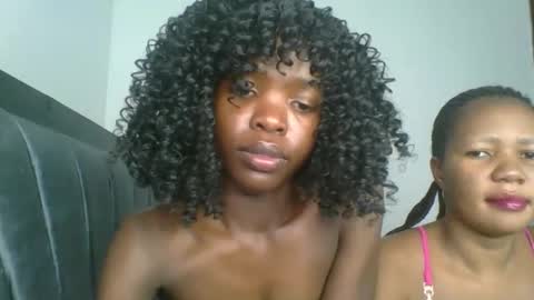 kinky_aria online show from October 2025 05:14:01 PM