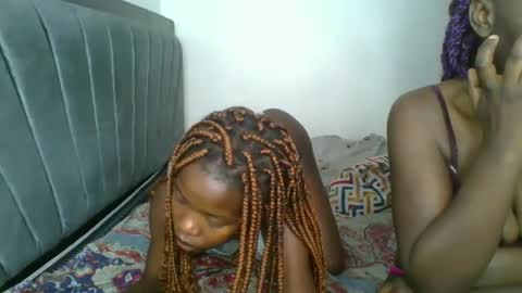 kinky_aria online show from November 2025 02:21:02 AM