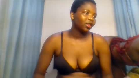 Snapshot of kinky_lola1 chatting on September 2025 11:10:01 AM Lola online show from September 2025 11:10:01 AM