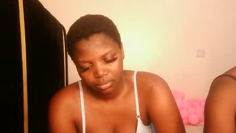 Snapshot of kinky_lola1 chatting on September 2025 01:14:02 PM Lola online show from September 2025 01:14:02 PM