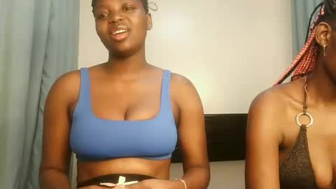 Snapshot of kinky_lola1 chatting on December 2025 09:18:02 AM Lola online show from December 2025 09:18:02 AM