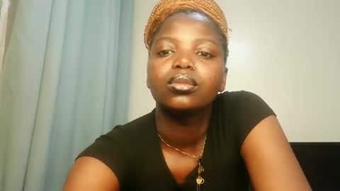 Snapshot of kinky_lola1 chatting on January 2026 09:18:01 PM Lola online show from January 2026 09:18:01 PM