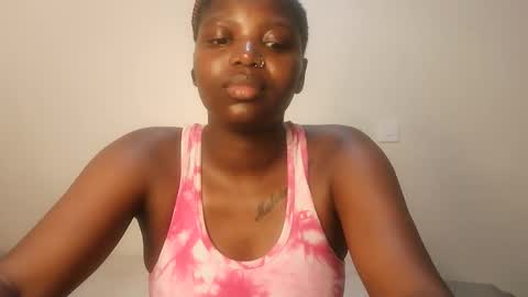 Snapshot of kinky_lola1 chatting on March 2026 07:17:01 PM Lola online show from March 2026 07:17:01 PM