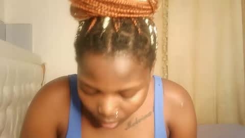 Snapshot of kinky_lola1 chatting on March 2026 05:08:01 PM Lola online show from March 2026 05:08:01 PM