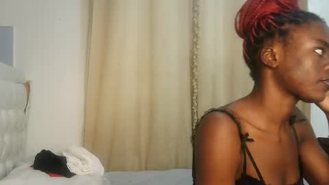 Snapshot of kinky_lola1 chatting on April 2026 10:51:02 PM Lola online show from April 2026 10:51:02 PM