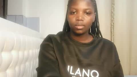 Snapshot of kinky_lola1 chatting on April 2026 11:24:02 PM Lola online show from April 2026 11:24:02 PM