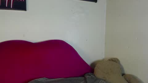 Snapshot of kinky_me1 chatting on March 2026 11:02:01 AM princess online show from March 2026 11:02:01 AM