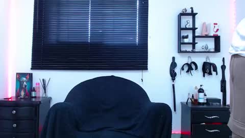 Allison  Diego online show from March 2025 04:09:02 PM