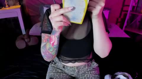 Snapshot of kinkydoll_ chatting on March 2026 11:20:01 PM Sara online show from March 2026 11:20:01 PM