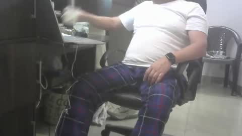 Snapshot of kinkyguy7979 chatting on February 2025 03:29:01 PM kinkyguy7979 online show from February 2025 03:29:01 PM