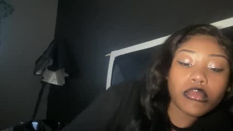 Snapshot of kinkykittee chatting on January 2025 09:26:01 PM Bunniii online show from January 2025 09:26:01 PM