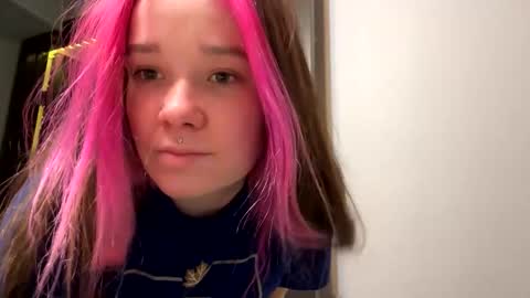 kinkykitty1997 online show from April 2026 03:48:01 AM