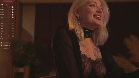 Snapshot of kinkylina_ chatting on December 2024 02:54:02 PM kinkylina_ online show from December 2024 02:54:02 PM