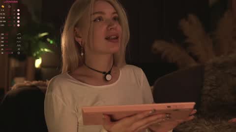 Snapshot of kinkylina_ chatting on December 2024 12:06:02 PM kinkylina_ online show from December 2024 12:06:02 PM