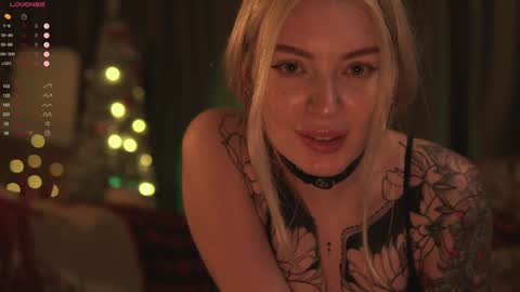 Snapshot of kinkylina_ chatting on December 2024 02:22:02 PM kinkylina_ online show from December 2024 02:22:02 PM