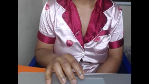 Snapshot of kinkyxxjuice chatting on September 2025 07:08:01 AM kinkyxxjuice online show from September 2025 07:08:01 AM