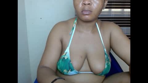 Snapshot of kinkyxxjuice chatting on September 2025 10:09:01 AM kinkyxxjuice online show from September 2025 10:09:01 AM