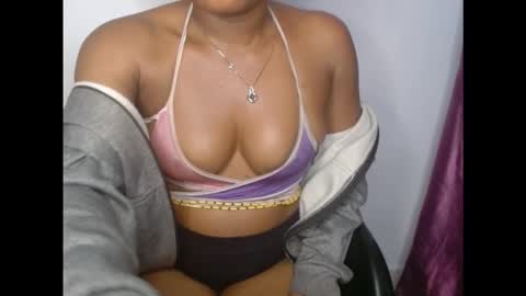 Snapshot of kinkyxxnasty chatting on October 2025 03:32:02 AM kinkyxxnasty online show from October 2025 03:32:02 AM