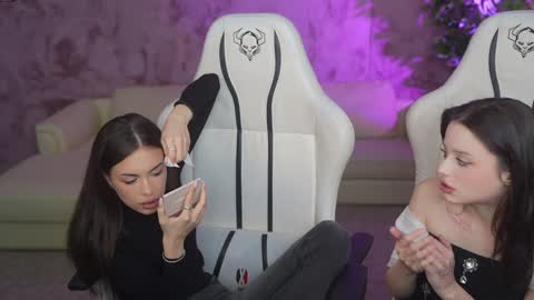 Snapshot of kira0541 chatting on March 2025 08:33:02 AM Sweet girls online show from March 2025 08:33:02 AM