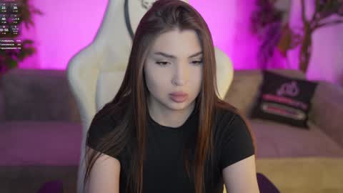 Snapshot of kira0541 chatting on December 2025 09:49:01 AM Sweet girls online show from December 2025 09:49:01 AM