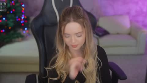 Snapshot of kira0541 chatting on January 2026 01:15:01 PM Sweet girls online show from January 2026 01:15:01 PM