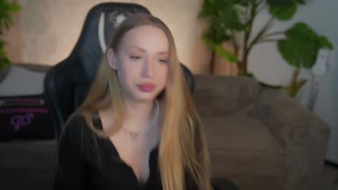 Snapshot of kira0541 chatting on March 2026 12:12:01 AM Sweet girls online show from March 2026 12:12:01 AM