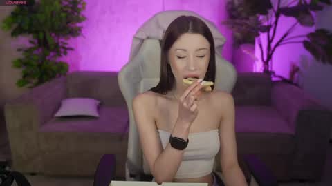 Sweet girls online show from April 2026 08:14:02 PM