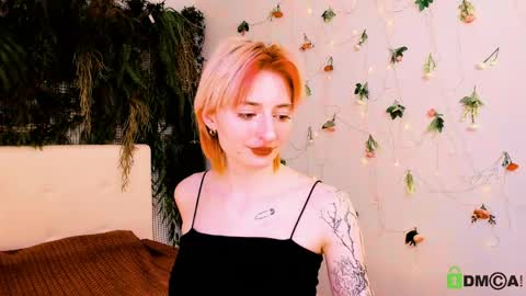 Snapshot of kira__cutie chatting on May 2026 12:29:02 AM Kira online show from May 2026 12:29:02 AM