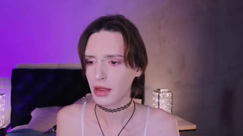 Snapshot of kira_long chatting on September 2025 05:42:02 AM MADI online show from September 2025 05:42:02 AM