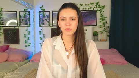 Snapshot of kira_low chatting on January 2025 07:03:01 PM Kira online show from January 2025 07:03:01 PM