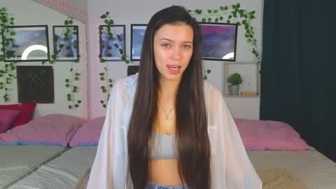 Snapshot of kira_low chatting on January 2025 09:04:01 PM Kira online show from January 2025 09:04:01 PM