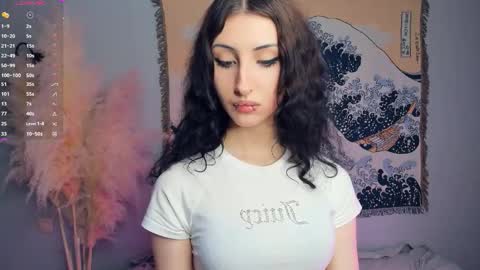 Kira online show from December 2025 08:10:01 AM