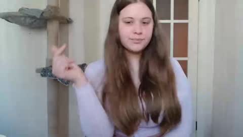 Snapshot of kira_perry chatting on April 2026 06:22:01 AM Kira Perry online show from April 2026 06:22:01 AM